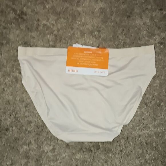 Warners® Cloud 9 Smooth Invisible  Look Microfiber Bikini Size 6/M - Picture 3 of 8